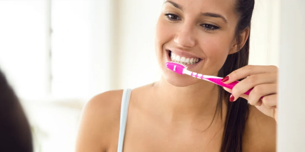 Clínica Dental Uribarri - Tratamiento de Periodoncia. Imagen de Freepik
