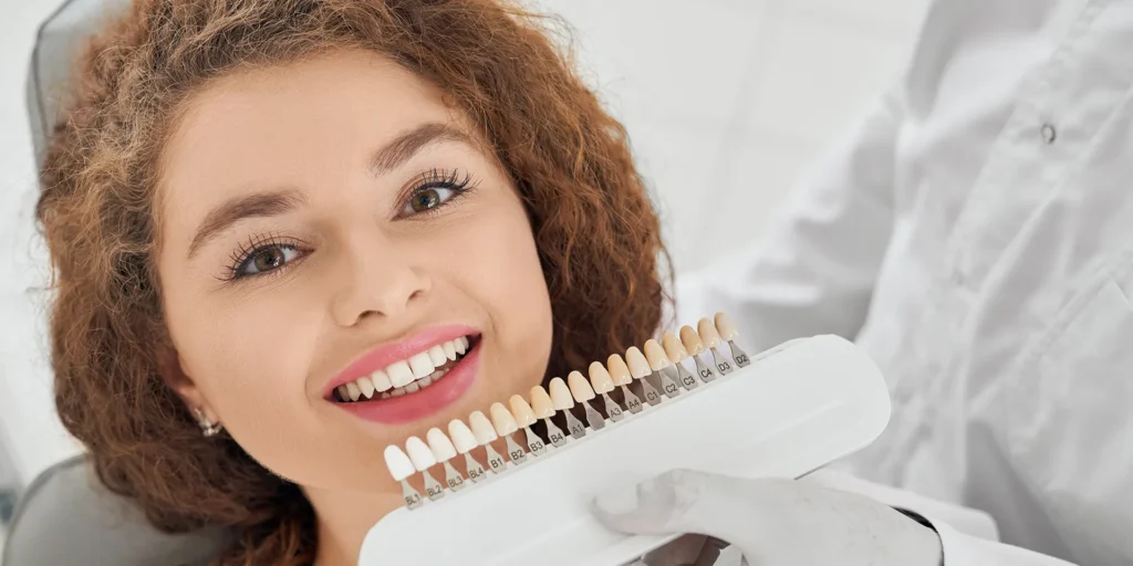 Prótesis dentales. Imagen de Freepik